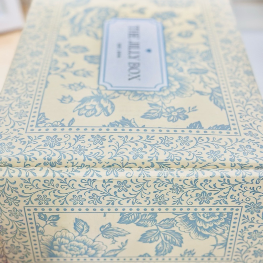 Jillian Harris: The Jilly Box Spring 2026 NWTags Complete (7 ITEMS) gift box. - Picture 2 of 15